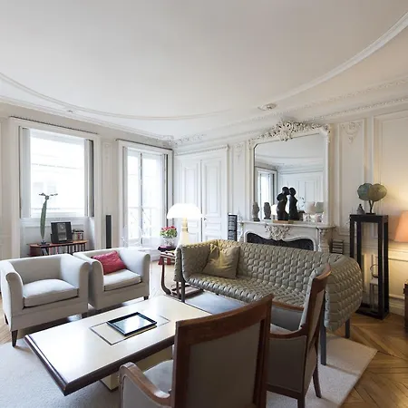 Veeve - Charming Haussmannian *